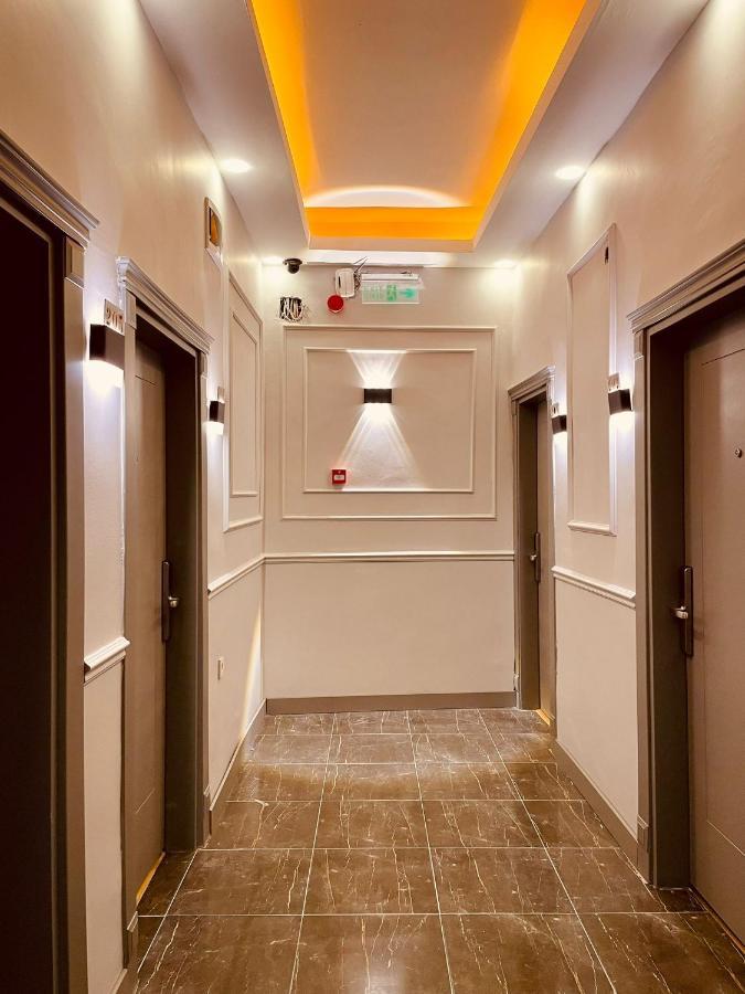 Crowned Plus Hotel Istanbul Exterior photo