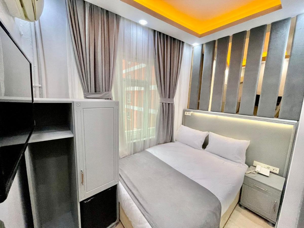 Crowned Plus Hotel Istanbul Exterior photo