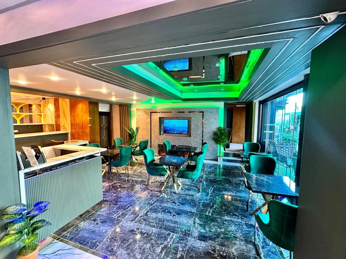 Crowned Plus Hotel Istanbul Exterior photo