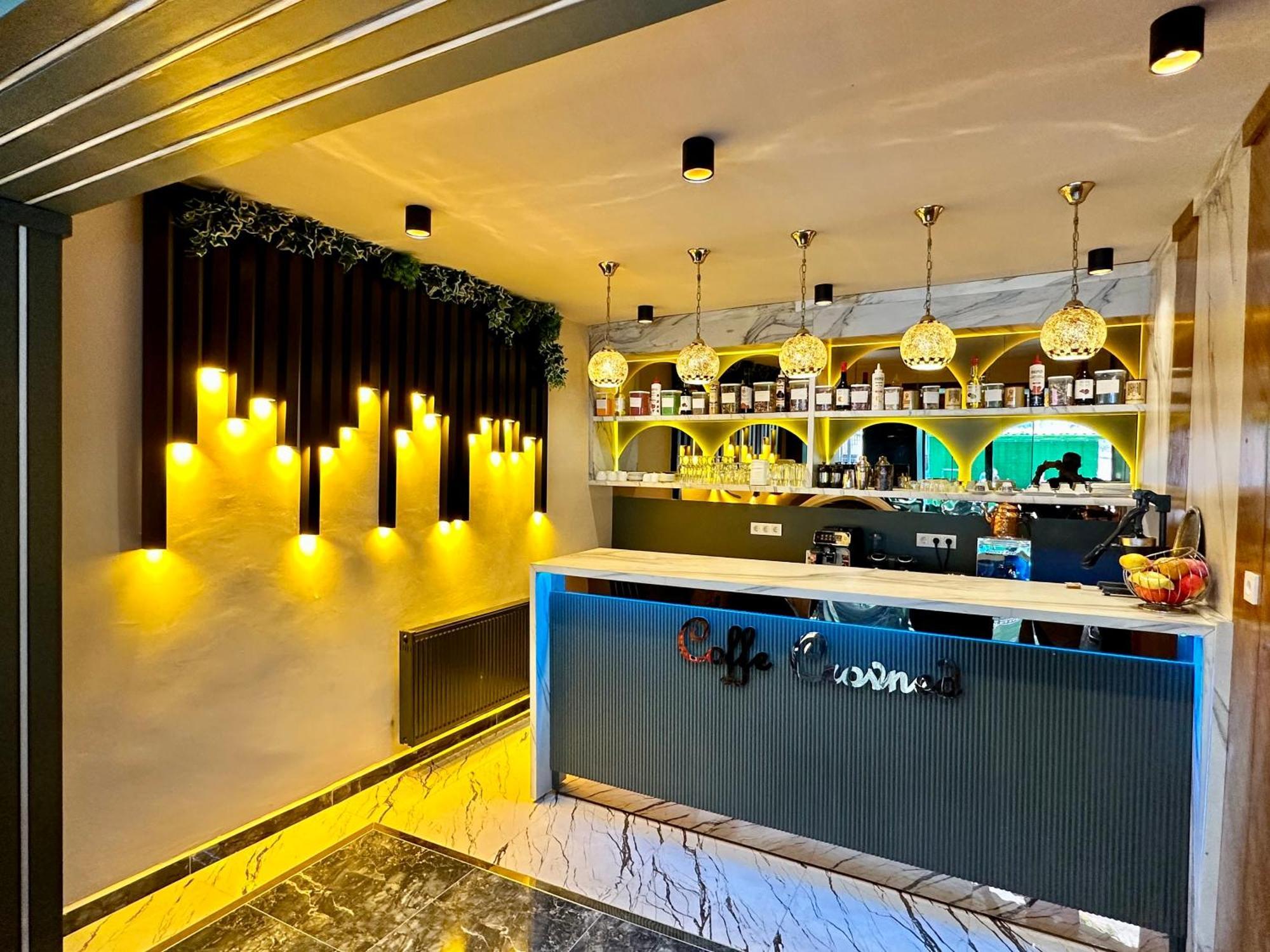 Crowned Plus Hotel Istanbul Exterior photo